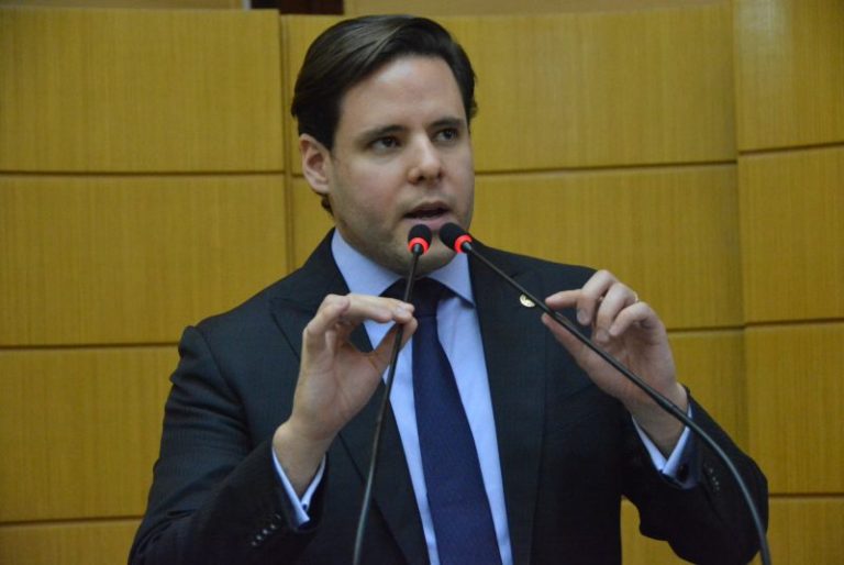 Parlamentar se posiciona contra cortes de verbas da UFS
