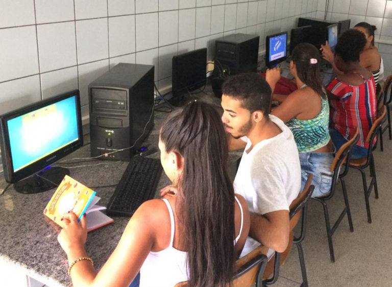 Seduc certifica 512 jovens em cursos de capacitação