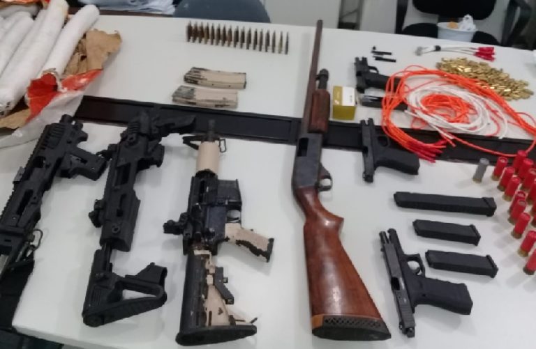 Operação policial termina com seis mortos e dois presos