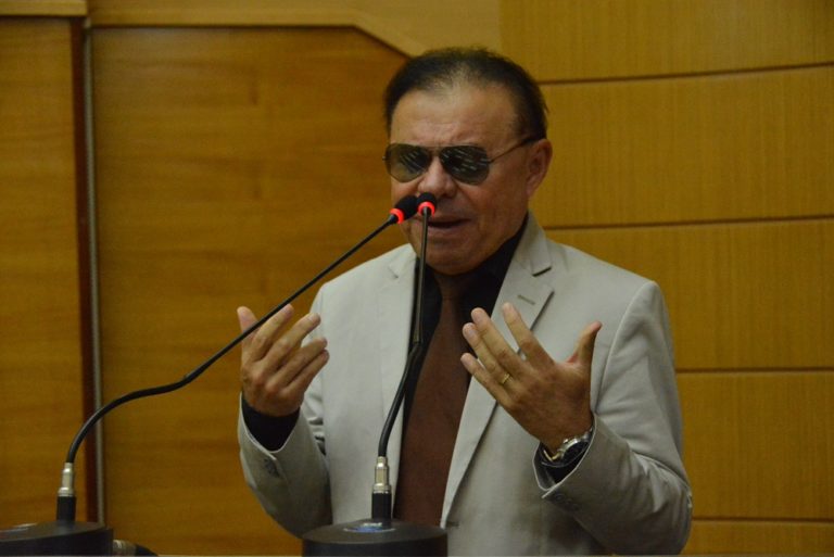 Gilmar reclama do preço do gás fornecido pela Sergas