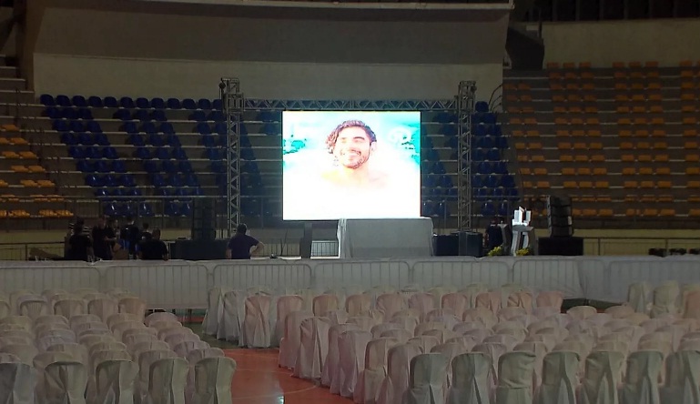 Corpo de Gabriel Diniz é velado em ginásio de João Pessoa
