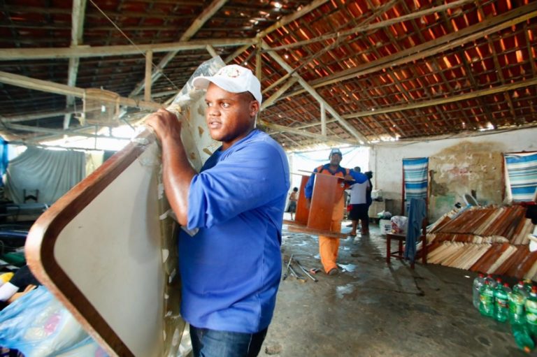Prefeitura levará famílias para abrigo temporário