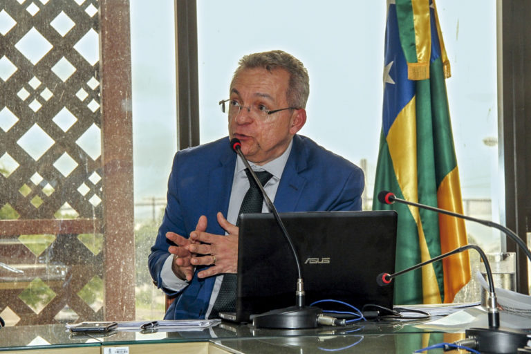 Secretário da Fazenda diz que situação financeira do Estado ainda é difícil