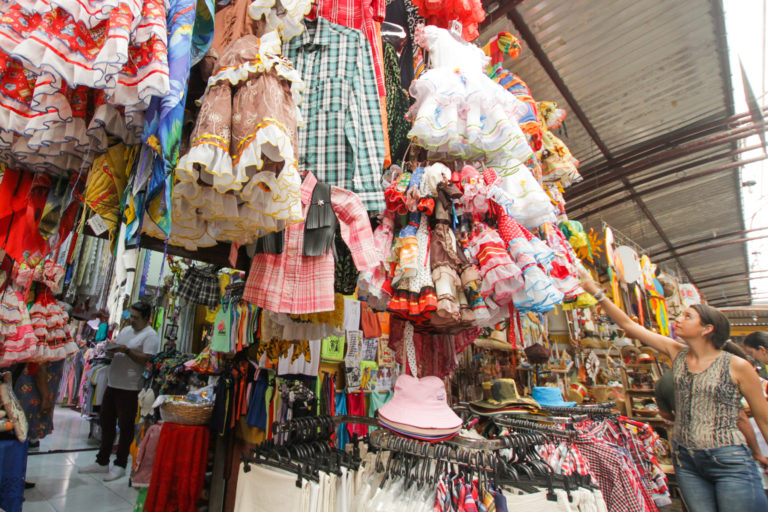 Mercados Centrais da capital encantam turistas