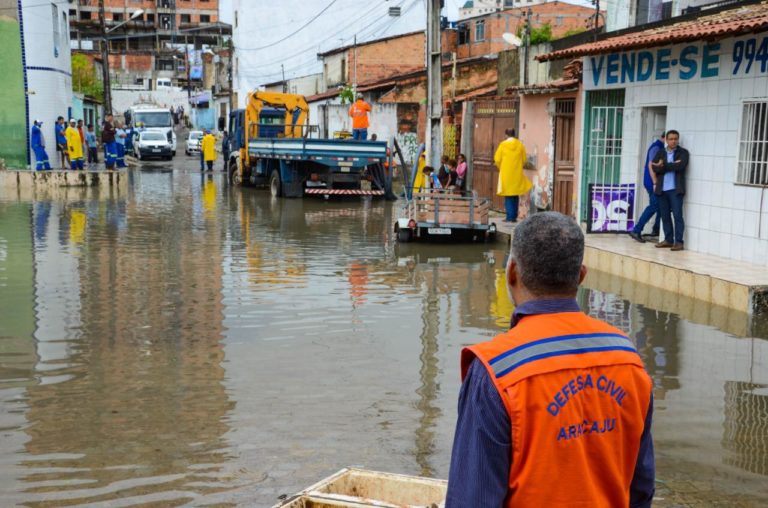 Chuva deve continuar nas próximas horas em todo o Estado