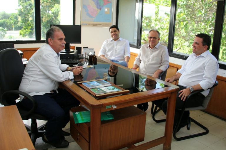 Governo quer alinhar parceria com a Codevasf
