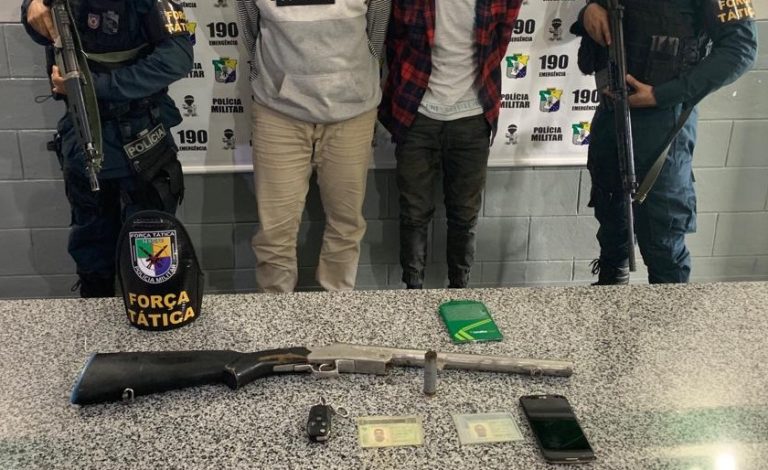 Força Tática prende dupla e recupera carga de R$ 40 mil