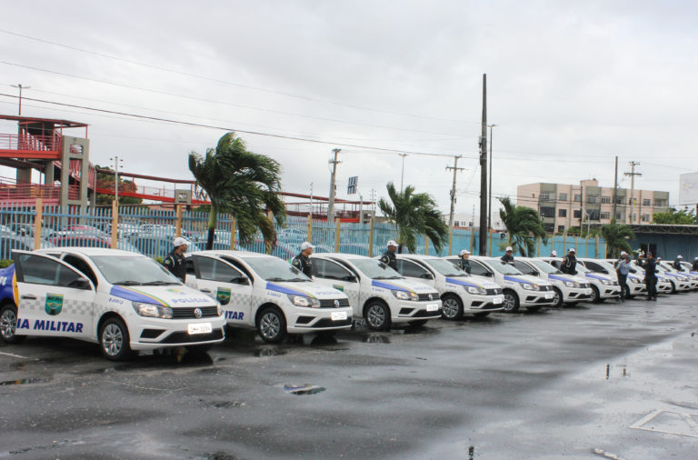 Detran entrega 13 veículos ao BPRv