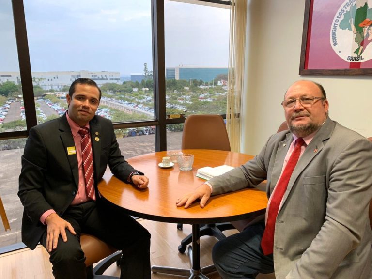 Presidente da Apae Aracaju busca recursos em Brasília