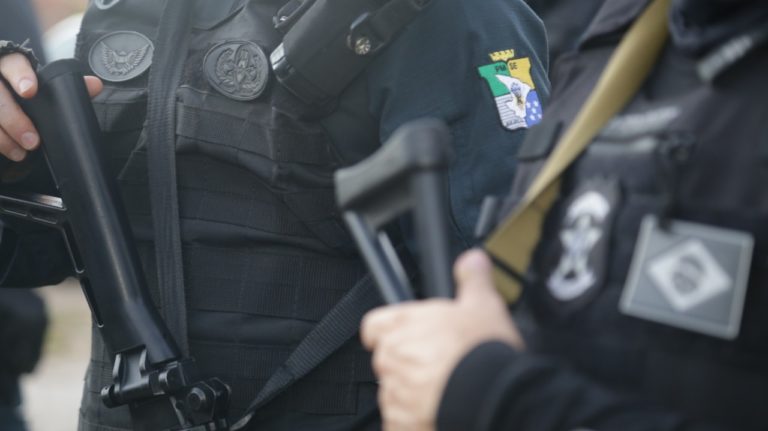 Polícia Militar apreende mais de 4 kg de entorpecentes no bairro 18 do Forte