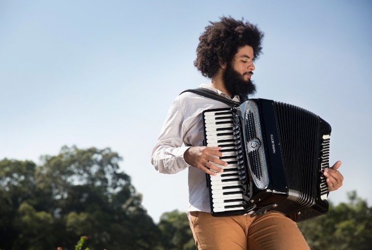 Mestrinho é indicado ao Grammy Latino de melhor canção do ano