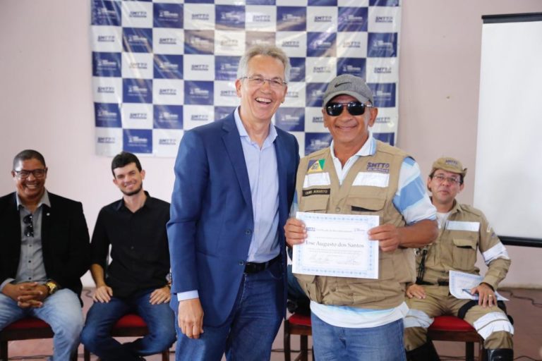 Prefeitura celebra Dia do Agente de Trânsito e anuncia concurso