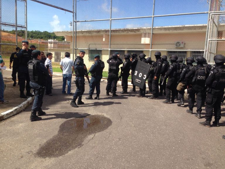Princípio de rebelião no Compajaf é controlado