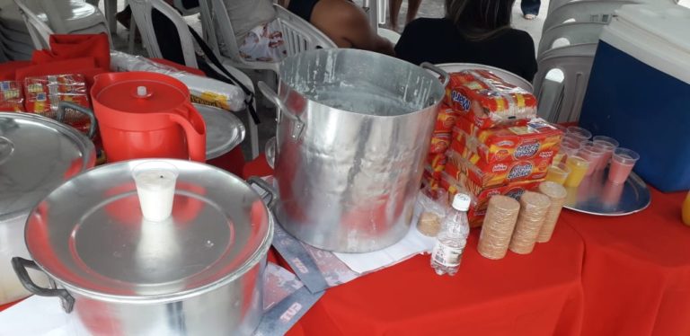 Professores de Pirambu cobram merenda escolar de qualidade