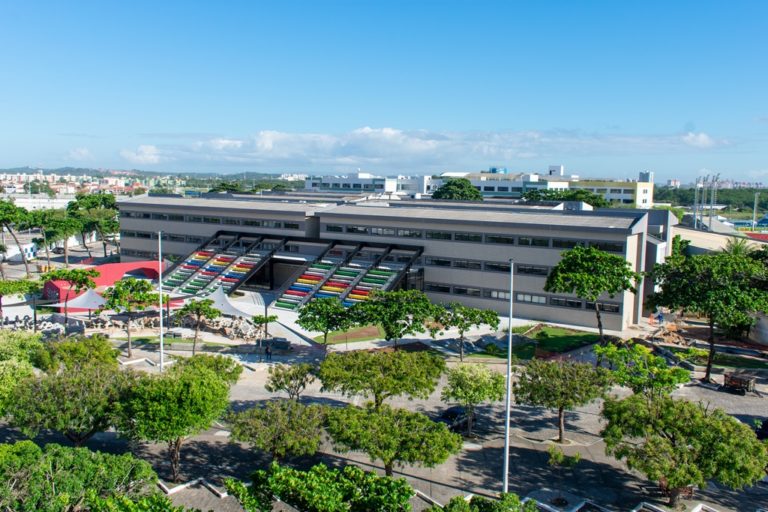 Unit inaugura Centro de Inovação de Educação