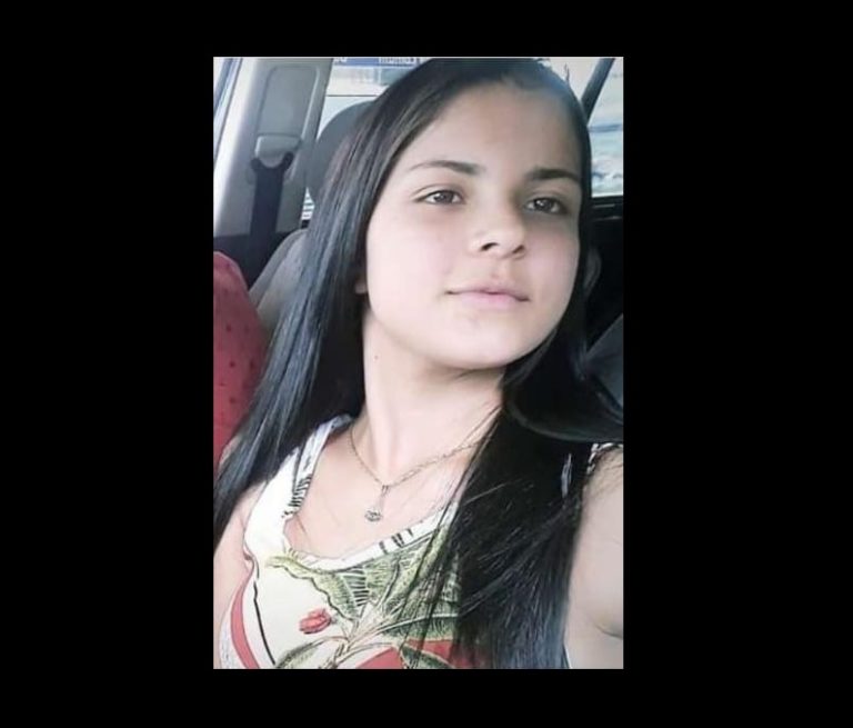 Família cobra justiça por morte de adolescente