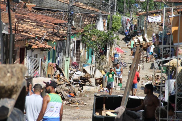 Governo transfere recursos para recuperar casas em Riachuelo