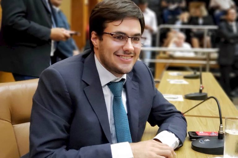 TSE reforma decisão do TRE/SE e absolve Talysson de Valmir da cassação do mandato