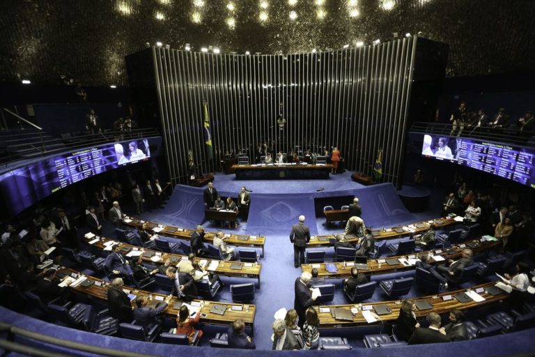 Congresso deve barrar taxação do seguro-desemprego