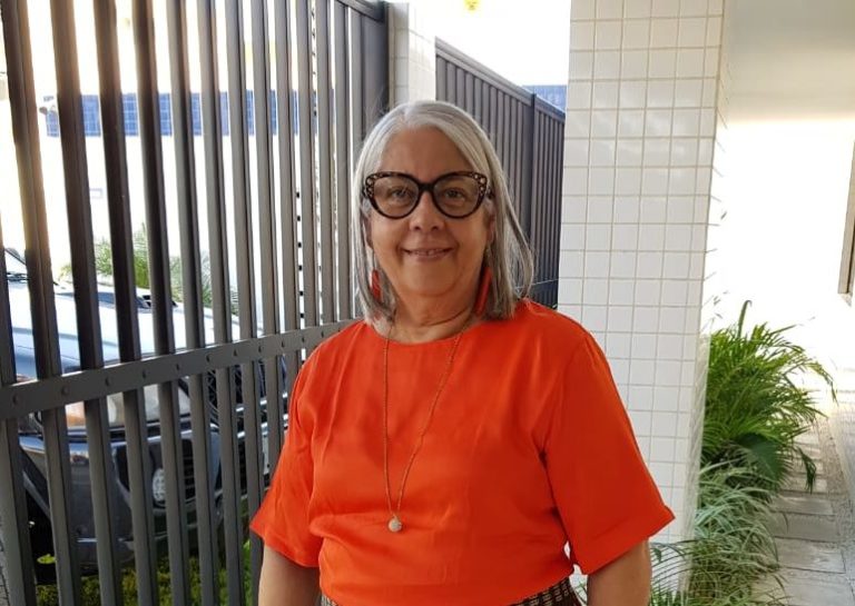 Marlene Calumby lança livro de memórias na segunda