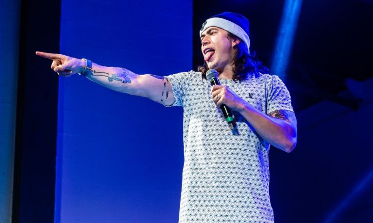 Whinderson Nunes se apresenta em Aracaju dia 1º