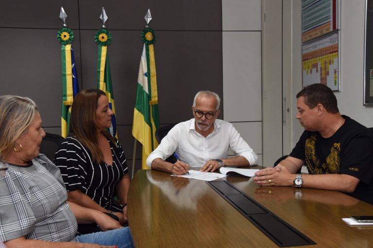 Simone Santana é a nova secretária da Assistência Social
