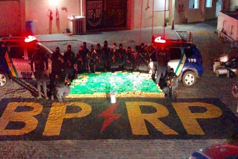 Polícia Militar apreende meia tonelada de maconha