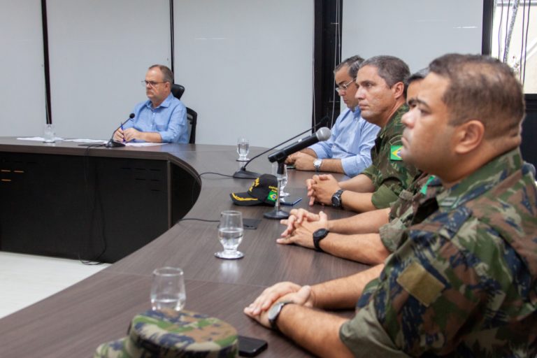 Governo estuda possibilidade de construir hospital de campanha