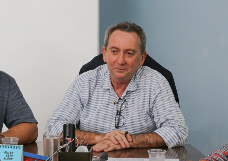 Valberto Oliveira anuncia que fica na SES até o final de abril