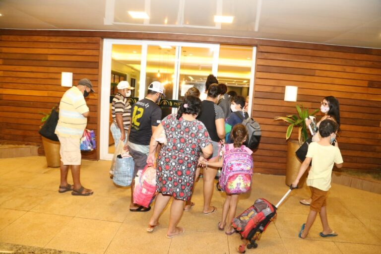 Famílias do Largo da Aparecida são alojadas em hotel