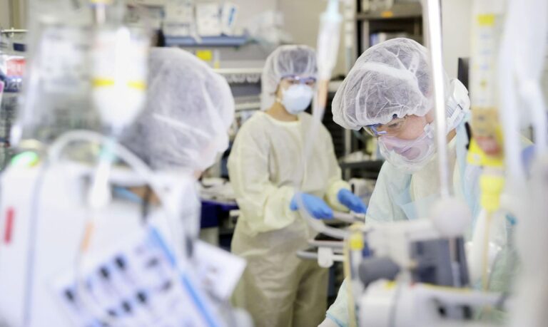 Aumento do número de médicos não reduziu desigualdades, diz pesquisa