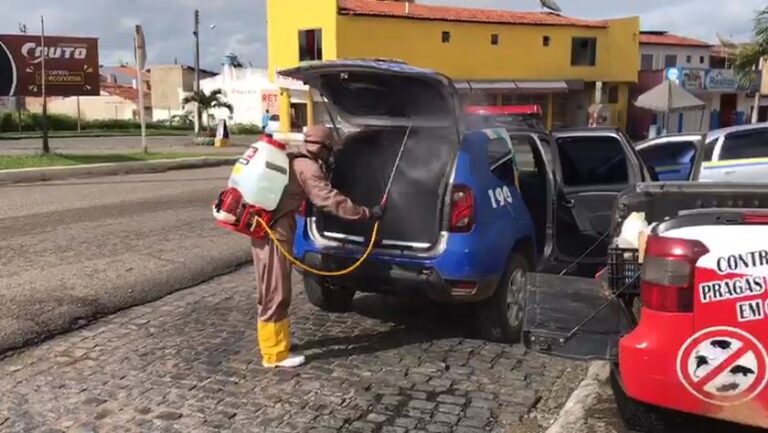 PM detém homem com covid-19 que descumpriu isolamento