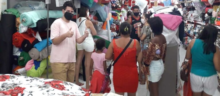 Procon autua loja de tecidos no Centro de Aracaju por funcionamento irregular