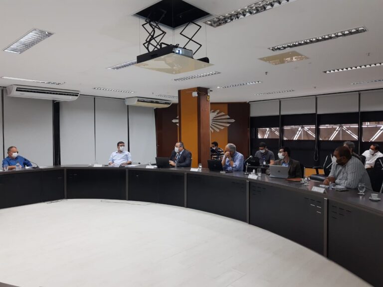 Plano de retomada da economia está sendo discutido no Palácio dos Despachos