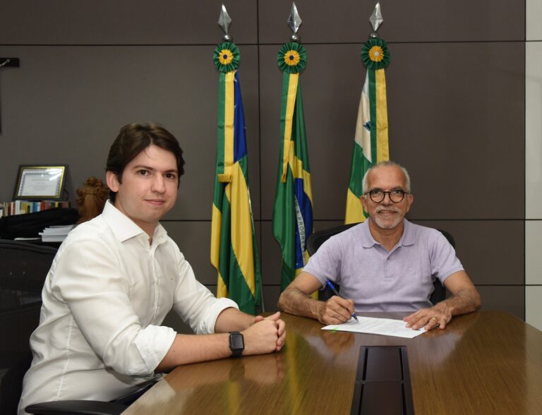 Jorge Araújo Filho pede exoneração da Secretaria de Governo