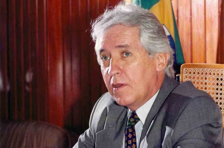 Presidente do Banese comunica ao governador que deixará o cargo