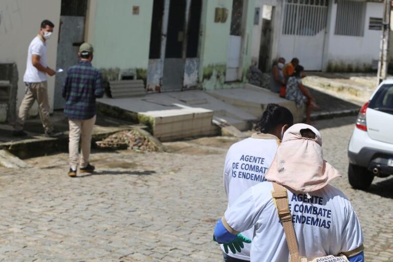 SMS realiza ação preventiva contra dengue e leptospirose
