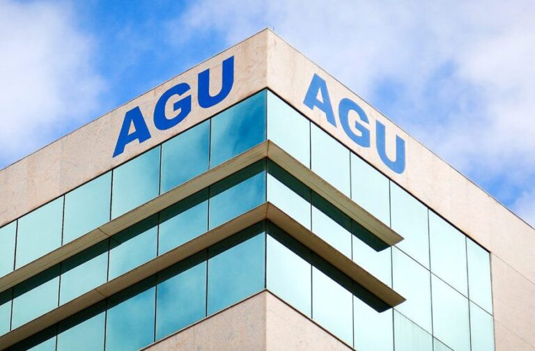 AGU pede o bloqueio de bens de financiadores dos atos golpistas