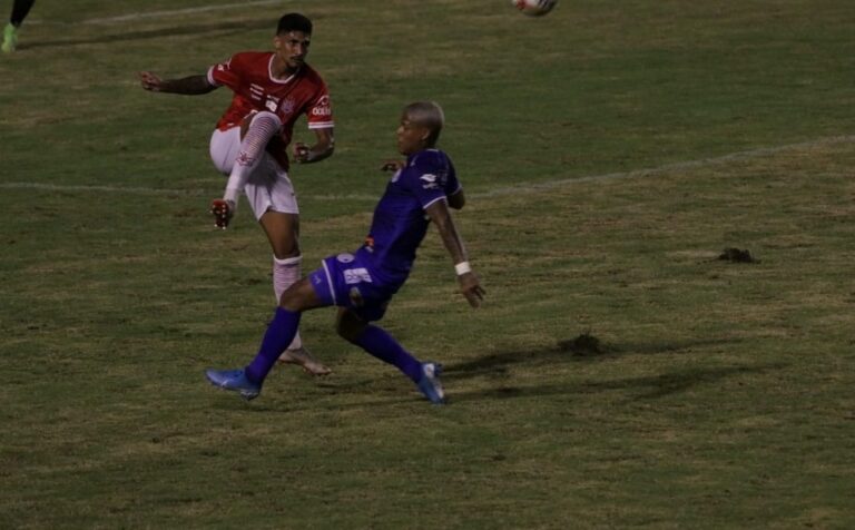 Confiança e Sergipe ficam no empate na retomada do Sergipão