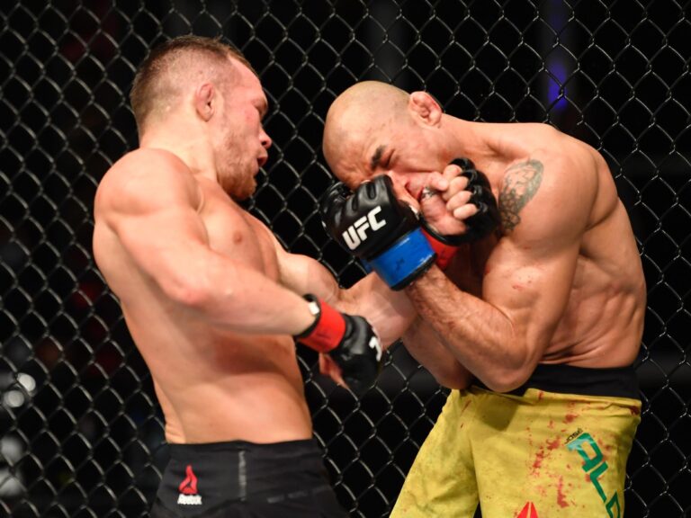 José Aldo é nocauteado no UFC 251 e fica sem cinturão; Amanda Ribas vence