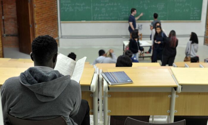 Prouni oferta cerca de 170 mil bolsas de estudo