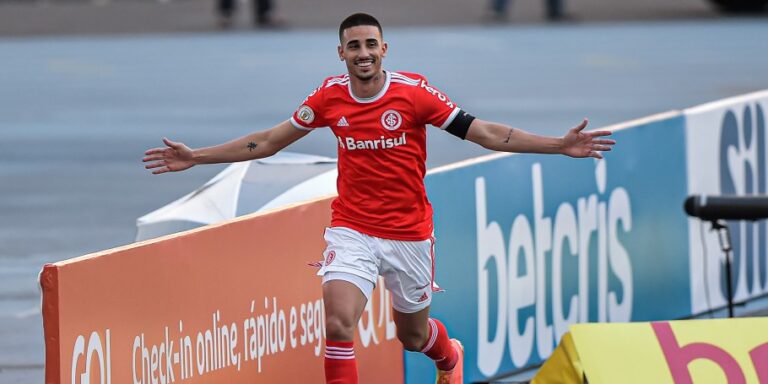 Thiago Gualhardo comanda a tranquila vitória do líder Inter sobre o Botafogo