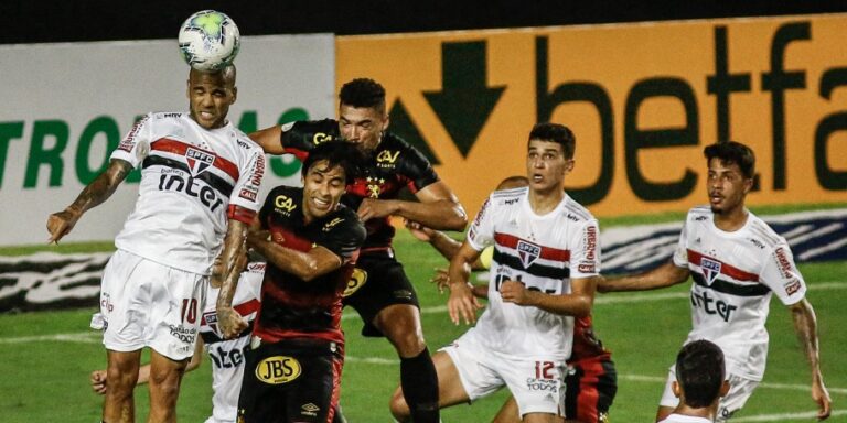 São Paulo supera o Sport e alivia um pouco da pressão sobre Fernando Diniz