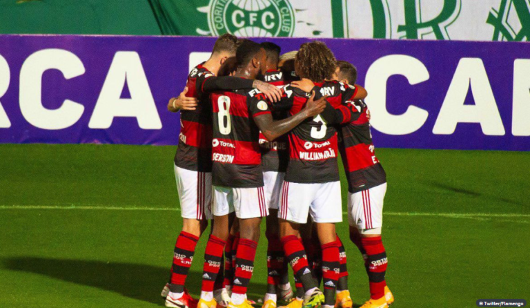Flamengo vence Coritiba e marca primeiros três pontos no Brasileirão