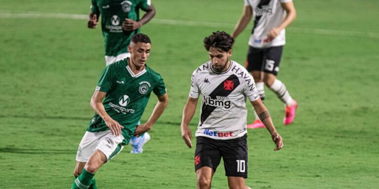 Nos pênaltis, Vasco elimina o Goiás e se classifica na Copa do Brasil