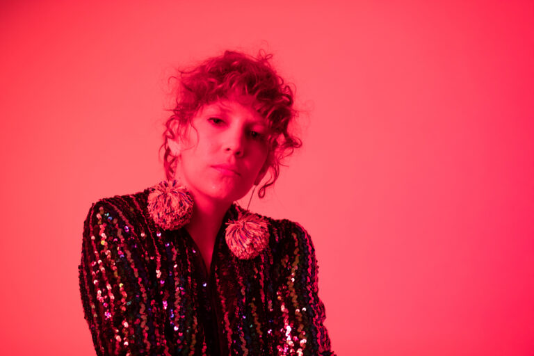 Cantora sergipana participa de festival nacional online