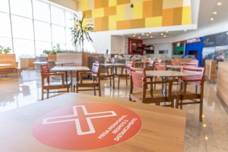 Enquete mostra que 80% dos sergipanos não vão frequentar bares e restaurantes