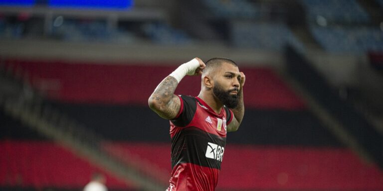 Com gols de Éverton Ribeiro e Gabigol, Flamengo vence o Fortaleza por 2 a 1