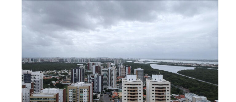 Clima nublado e chuvas leves continuam em todo estado