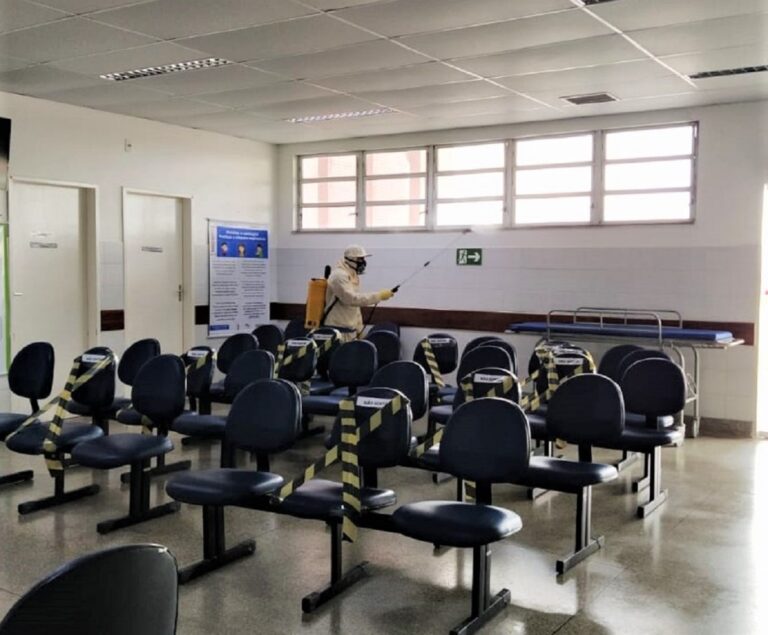 Empresário supera covid e realiza desinfecção no HU de Lagarto